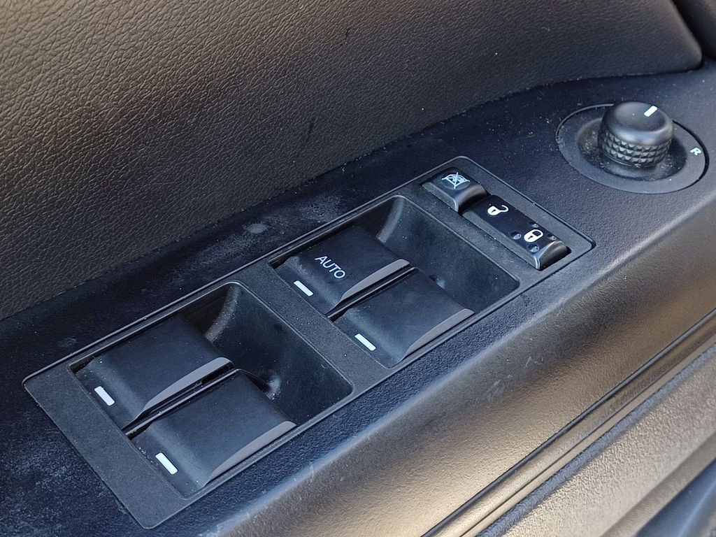 Used 2015 Jeep Patriot High Altitude image 13