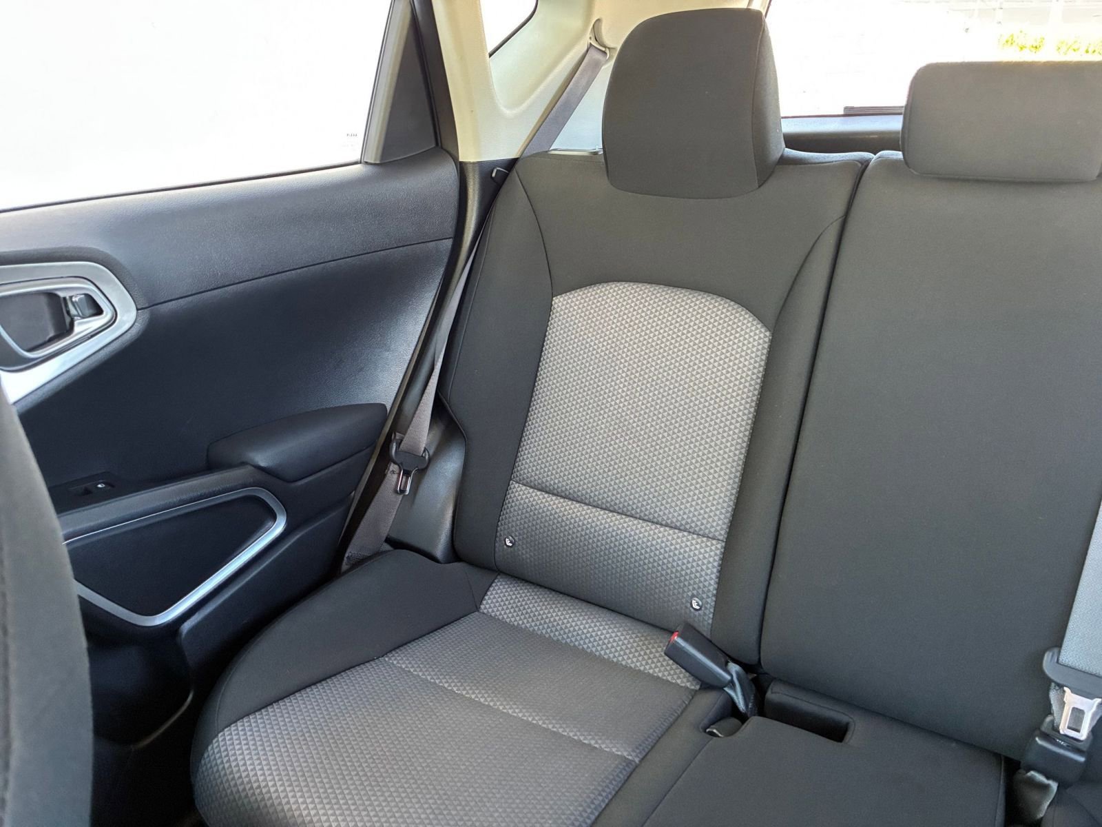 Used 2025 Kia Soul LX w/ LX Technology Package image 37