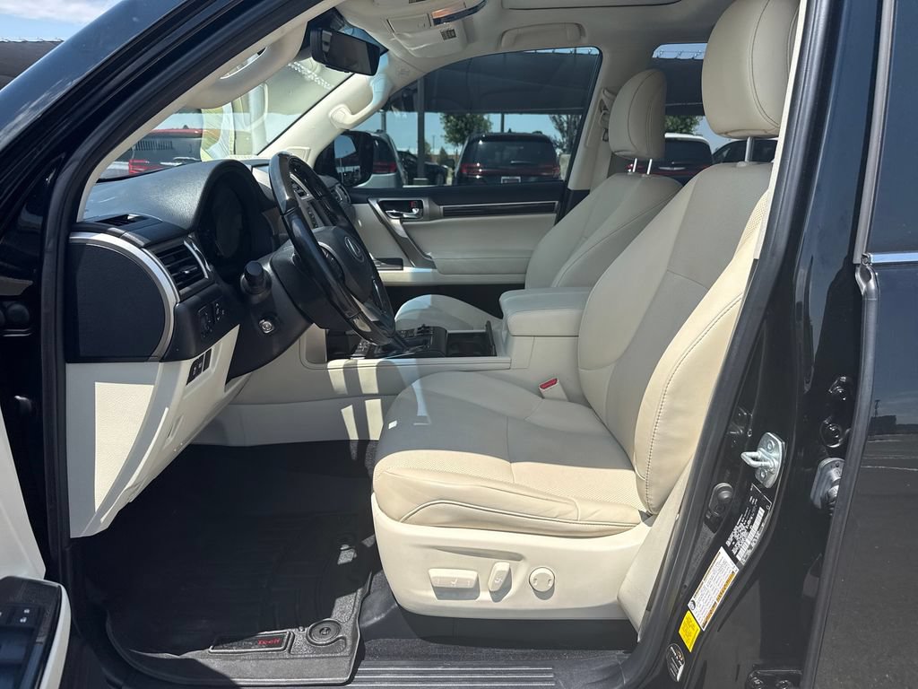 Used 2020 Lexus GX 460 Premium AWD/4WD image 24