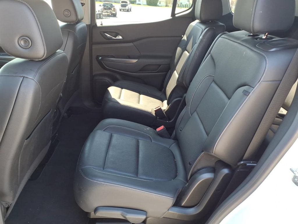 Used 2023 GMC Acadia SLT AWD/4WD image 17