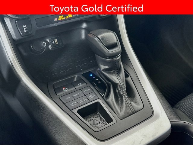 Certified 2024 Toyota RAV4 LE AWD/4WD image 18