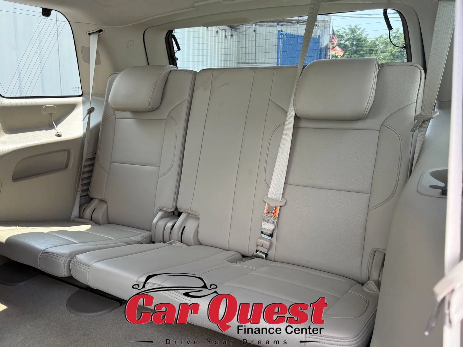 Used 2015 GMC Yukon Denali w/ Premium Package AWD/4WD image 16
