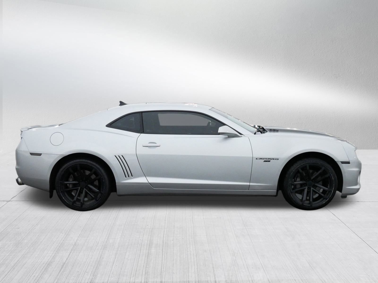 Used 2010 Chevrolet Camaro SS w/ RS Package image 8
