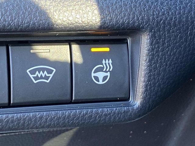 Used 2025 Toyota Prius XLE image 33