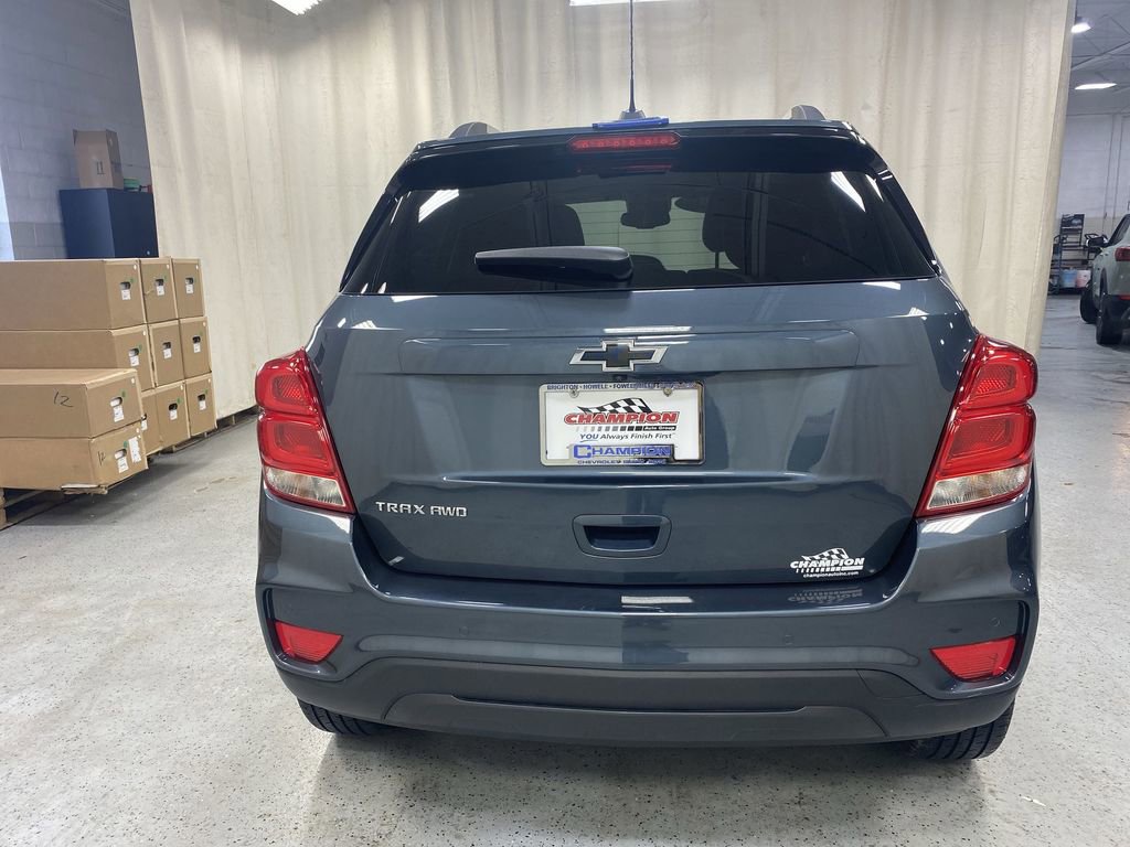 Certified 2022 Chevrolet Trax LT w/ Driver Confidence Package image 4