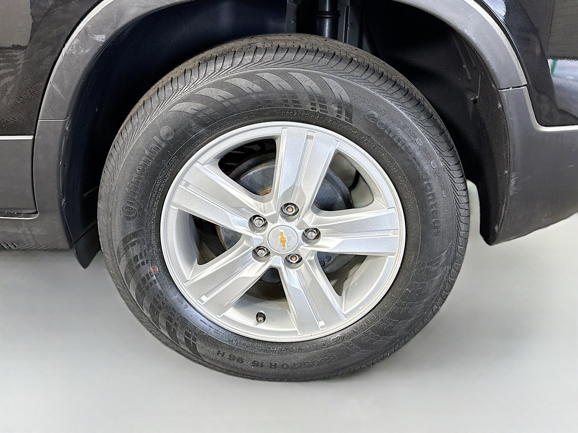 Used 2021 Chevrolet Trax LS w/ Tint and Cruise Package image 36