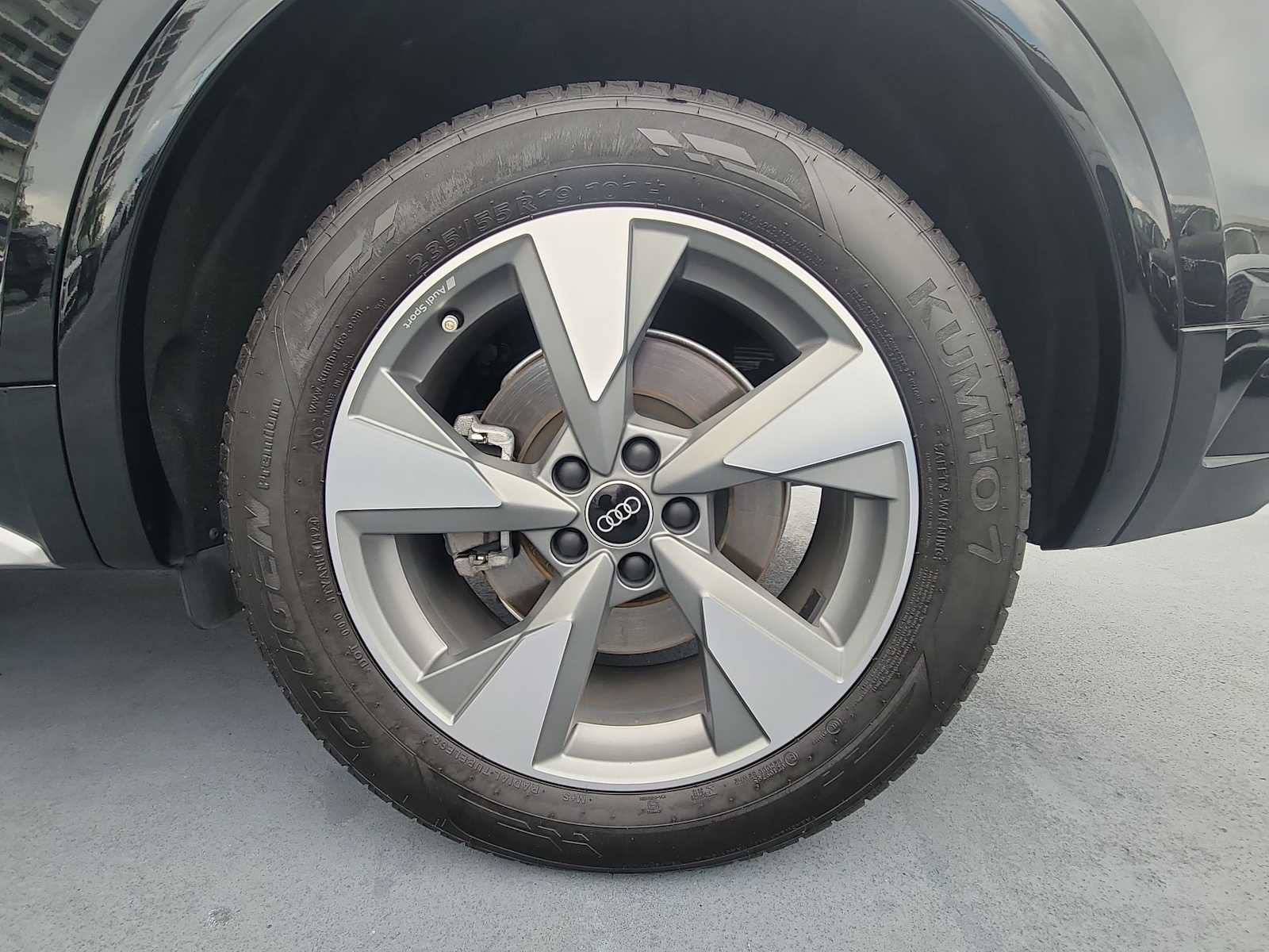 Certified 2024 Audi Q5 2.0T Premium Plus AWD/4WD image 12