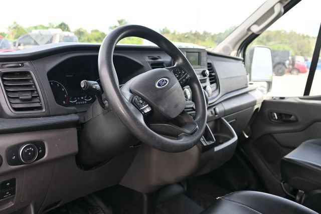 Used 2023 Ford Transit 250 Medium Roof AWD image 6