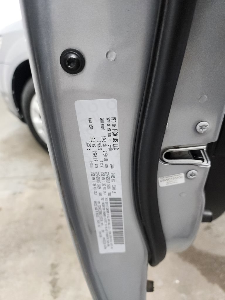 Used 2019 Dodge Journey SE FWD image 43