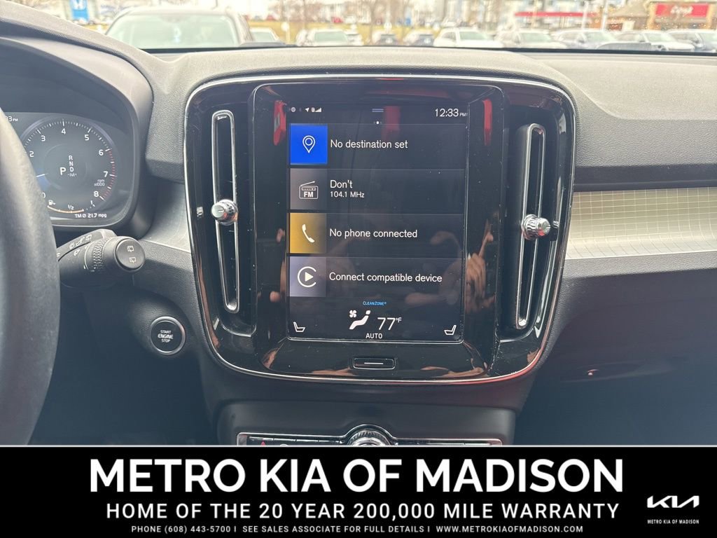 Used 2020 Volvo XC40 T5 Momentum image 19