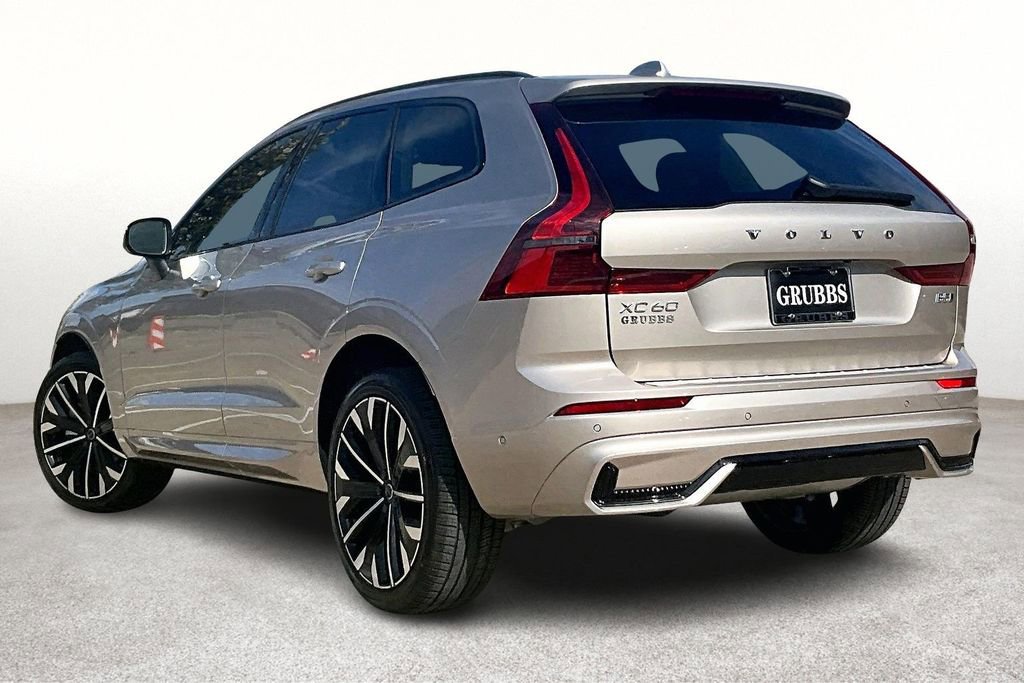 New 2026 Volvo XC60 B5 Ultra w/ Protection Package Premier AWD/4WD image 4