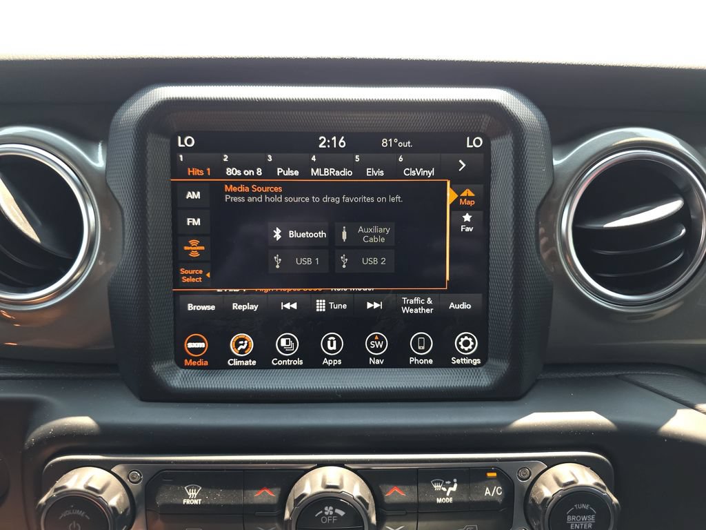 Used 2023 Jeep Gladiator Overland AWD/4WD image 21