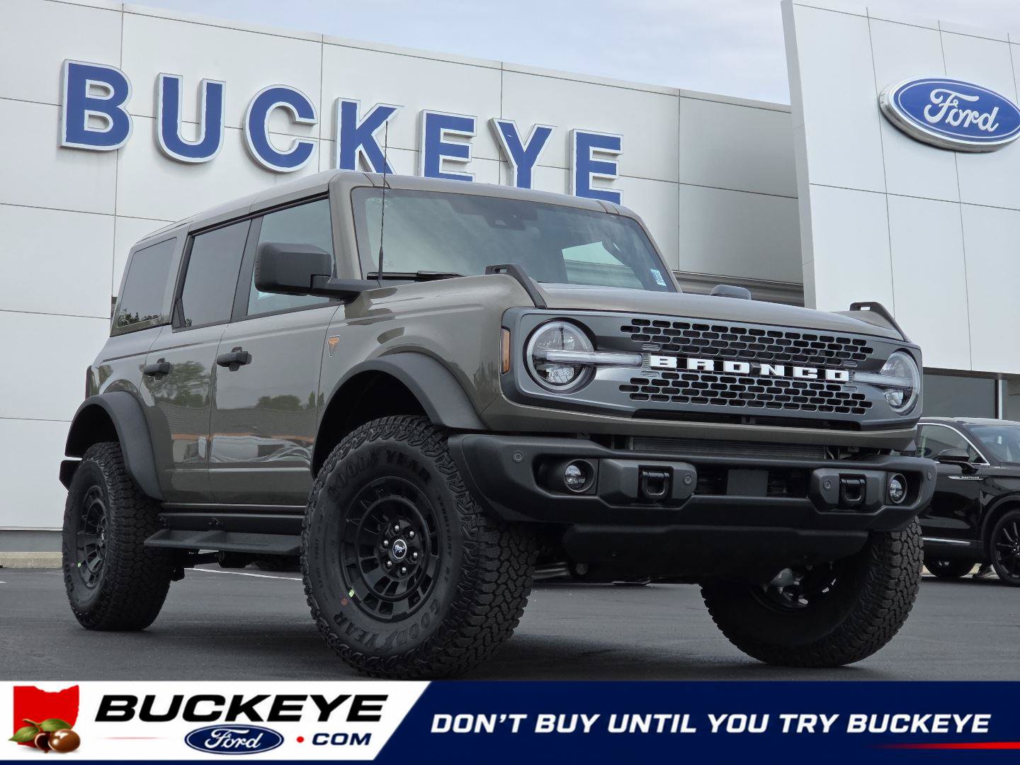 New 2026 Ford Bronco Badlands AWD/4WD image 1