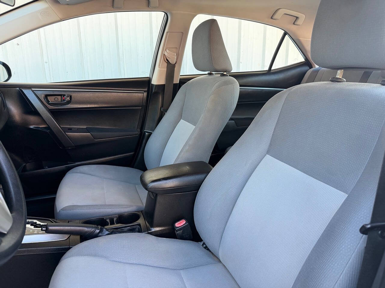 Used 2016 Toyota Corolla L FWD image 12