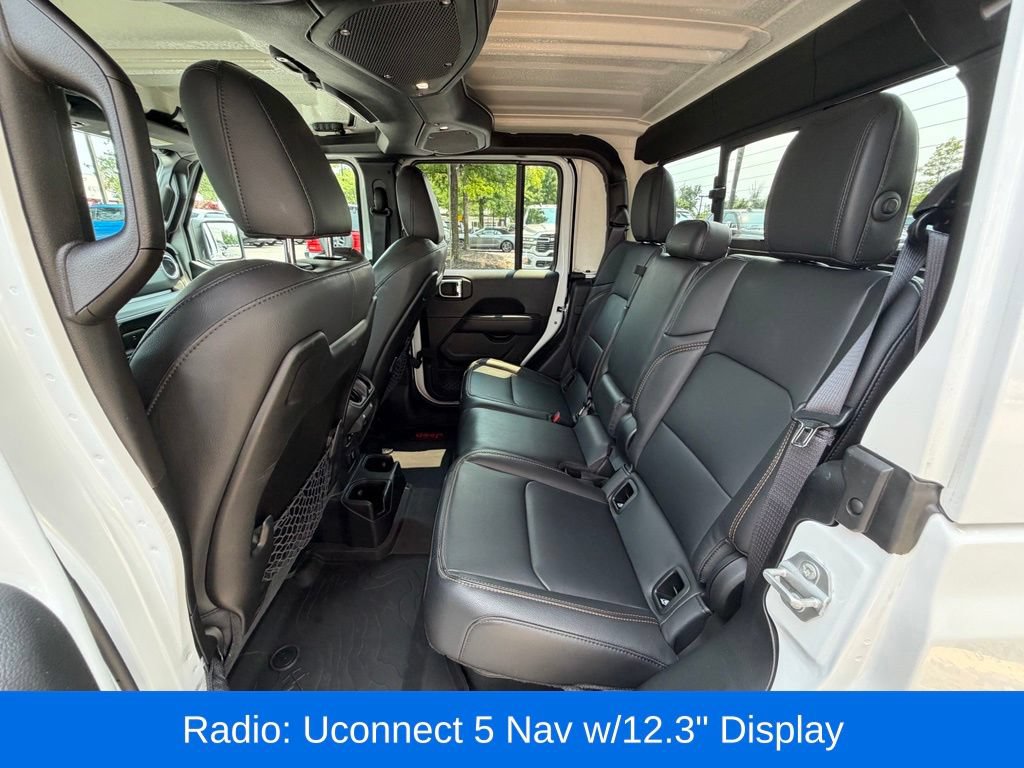 Certified 2025 Jeep Gladiator Sport AWD/4WD image 19