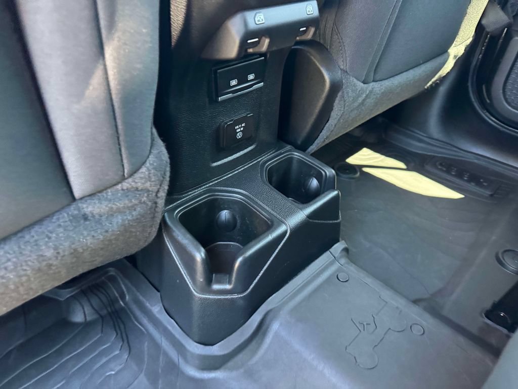 Used 2023 Jeep Wrangler Unlimited Sahara w/ Cold Weather Group AWD/4WD image 13
