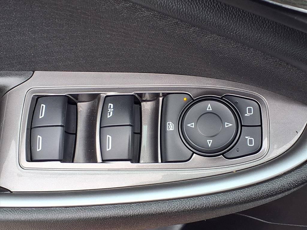 Used 2023 Chevrolet Malibu LT image 11