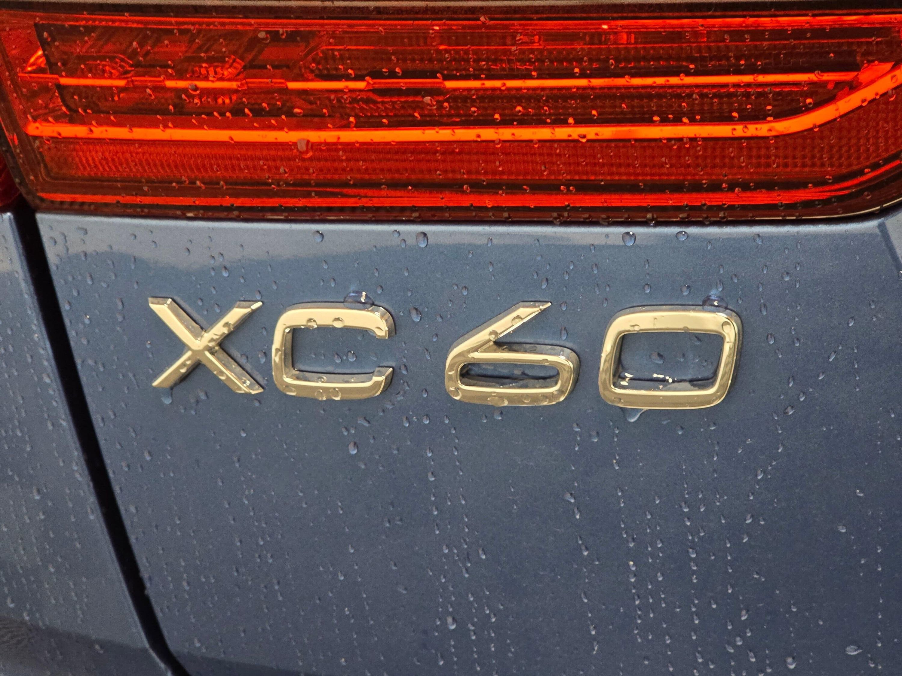 Used 2021 Volvo XC60 T5 R-Design w/ Protection Package Premier AWD/4WD image 33