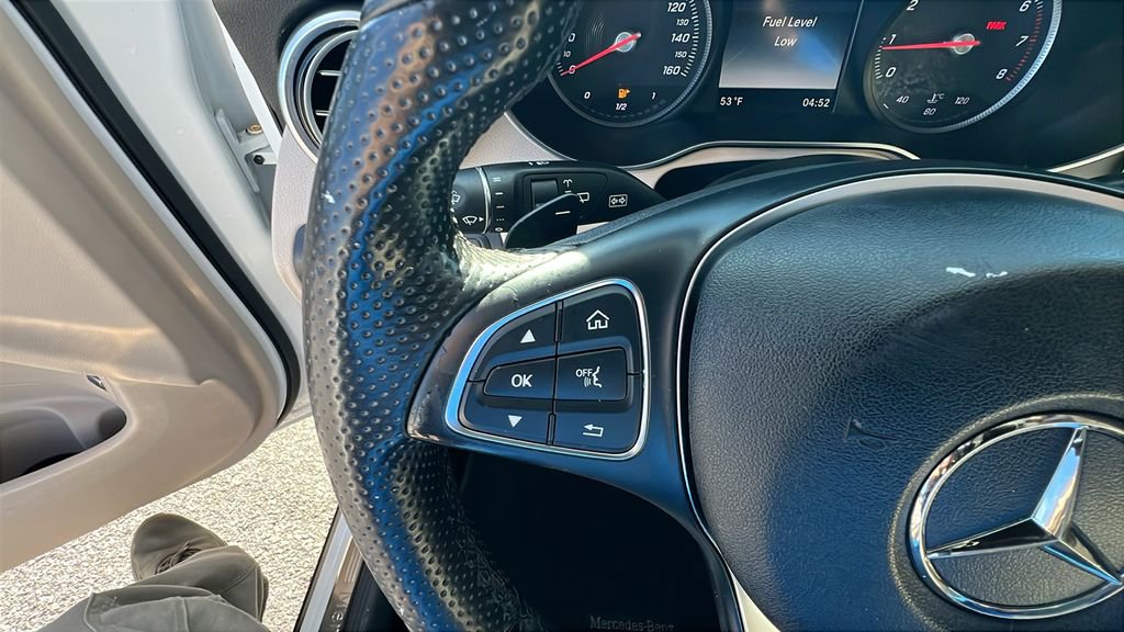 Used 2017 Mercedes-Benz GLC 300 image 24