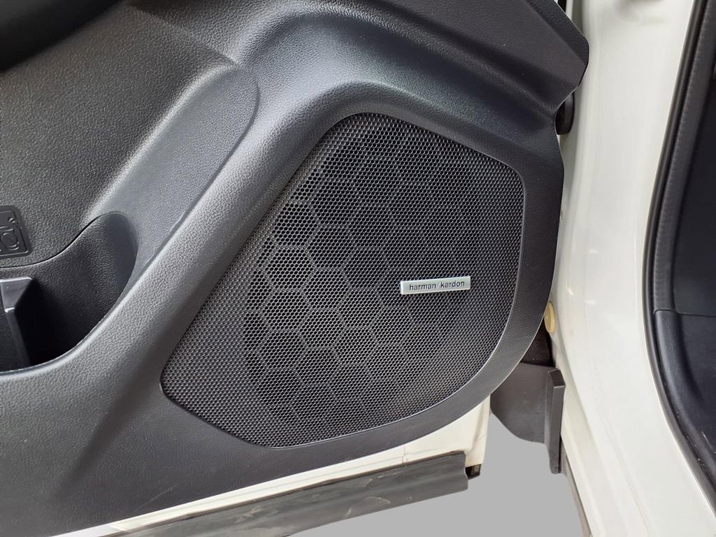 Used 2021 Subaru Ascent Limited w/ Technology Package image 19