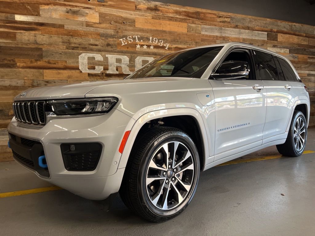 Used 2023 Jeep Grand Cherokee Overland image 17