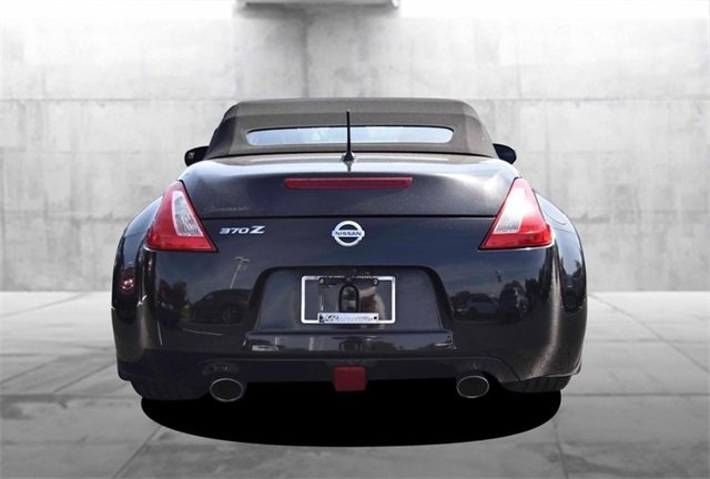Used 2013 Nissan 370Z Touring w/ Sport Pkg image 6