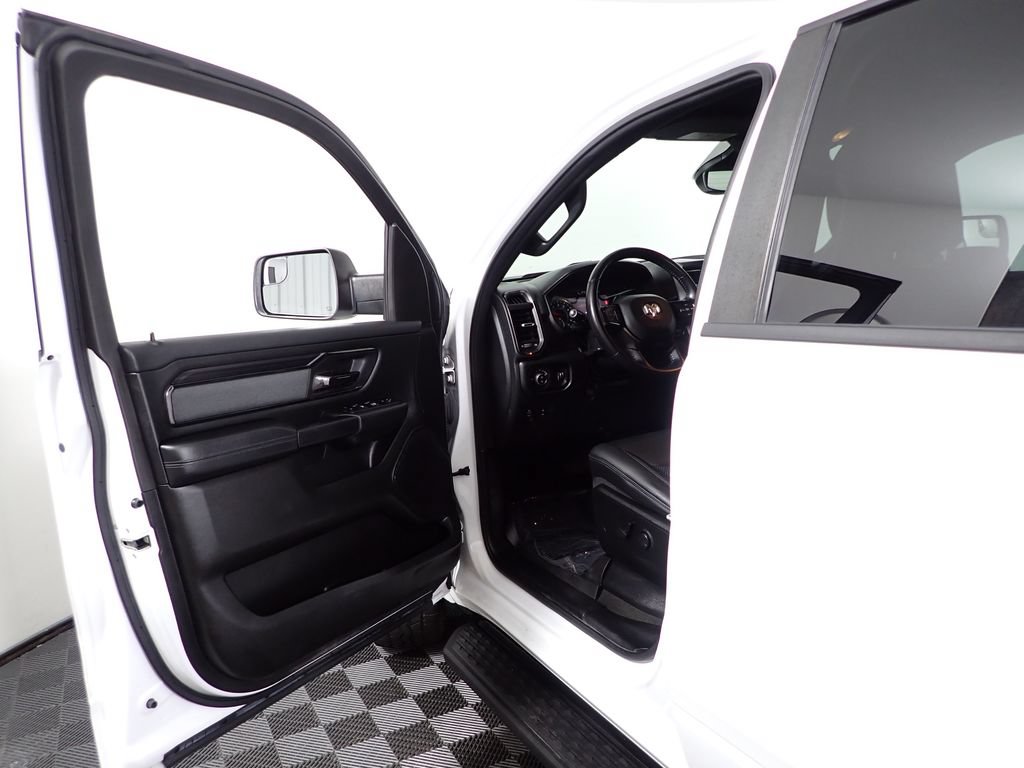 Used 2023 RAM 1500 Big Horn AWD/4WD image 16