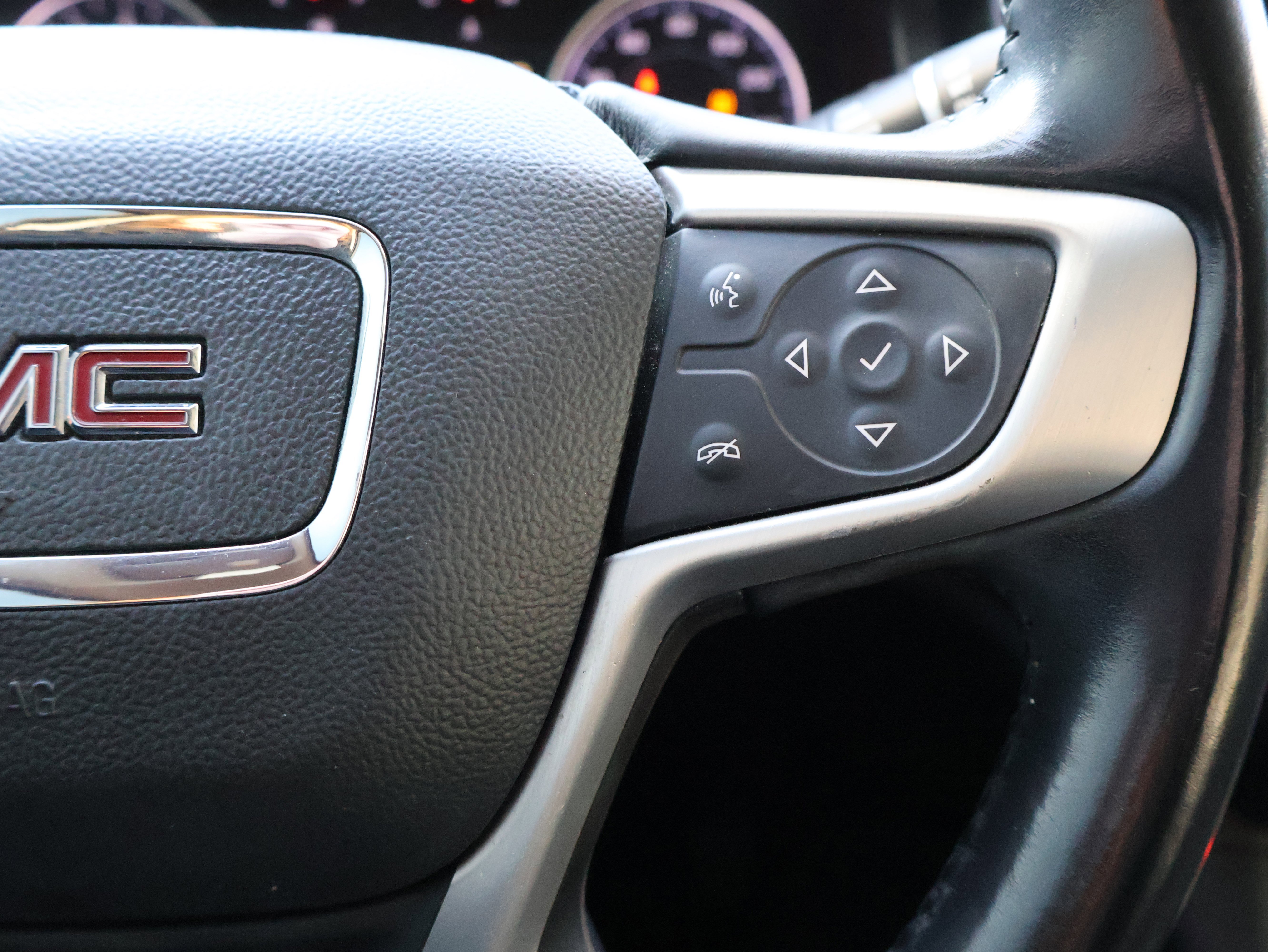 Used 2021 GMC Acadia SLT w/ Premium Package image 40