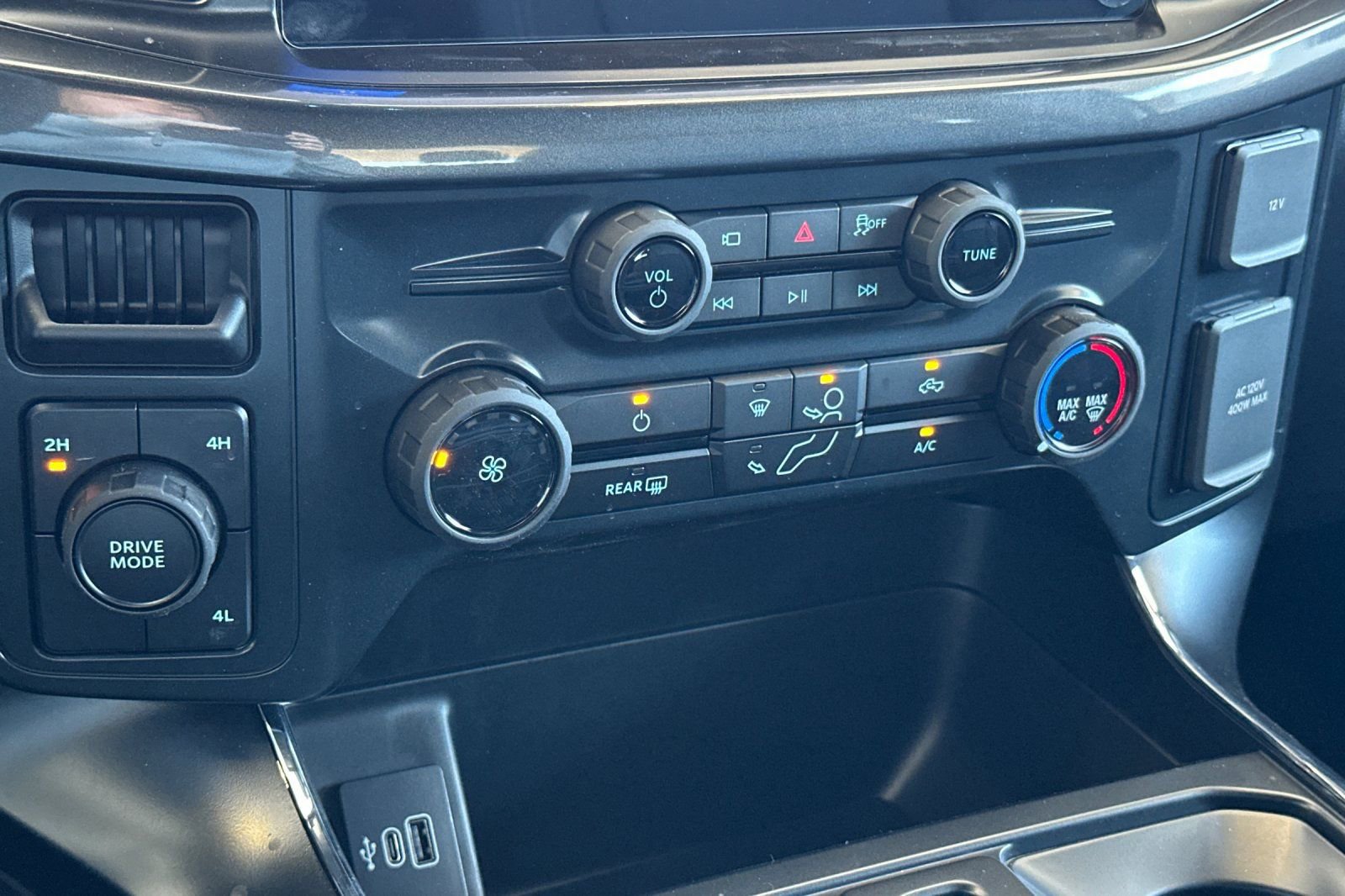 New 2026 Ford F150 STX w/ Equipment Group 200A AWD/4WD image 18