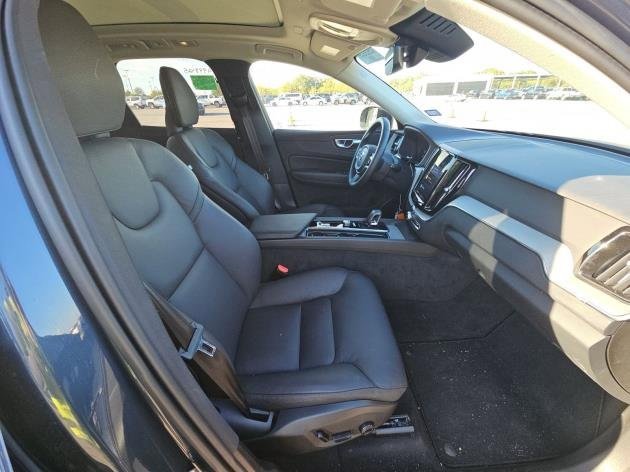 Certified 2025 Volvo XC60 B5 Plus image 7