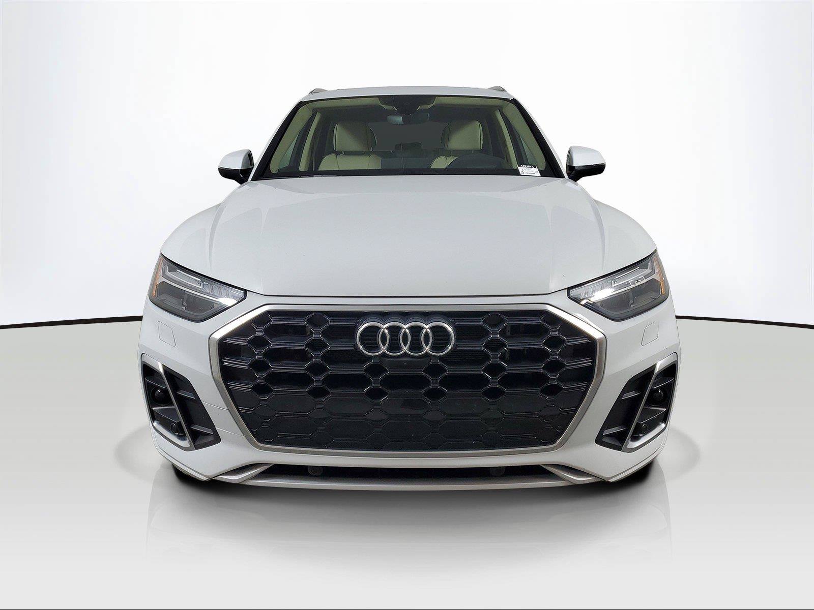 Used 2023 Audi Q5 e Prestige AWD/4WD image 2