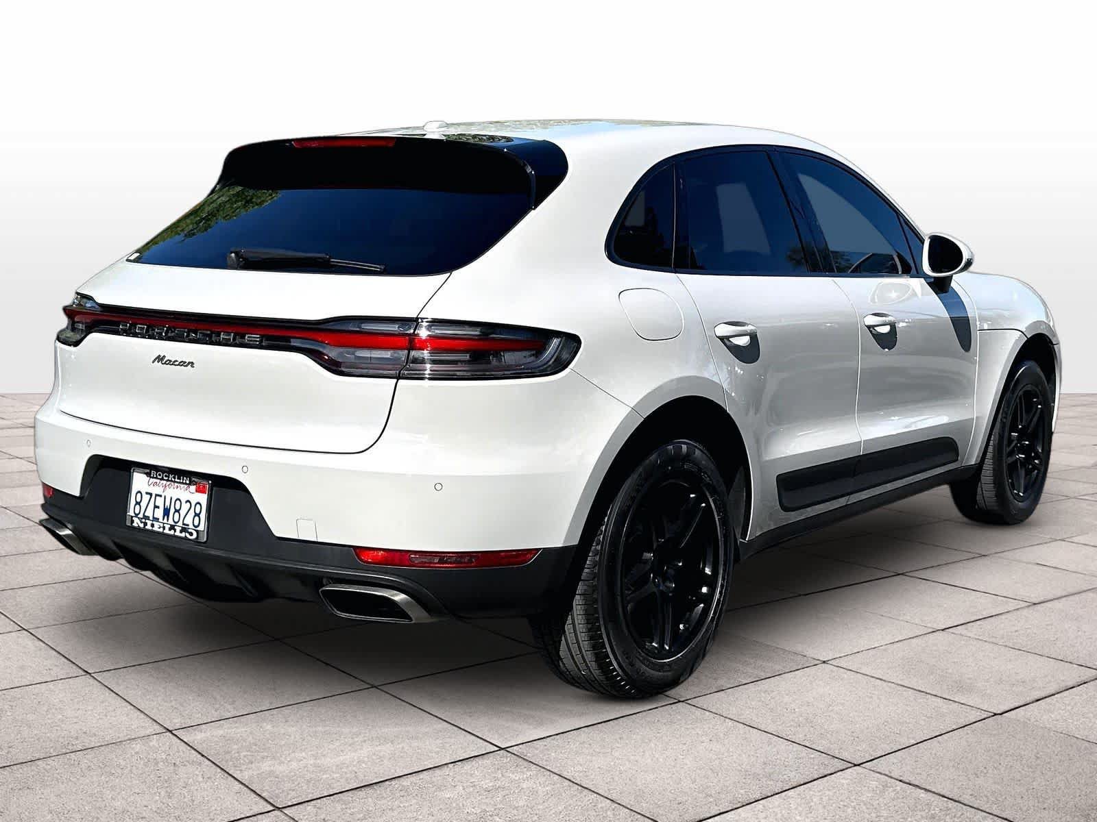 Used 2020 Porsche Macan AWD/4WD image 16