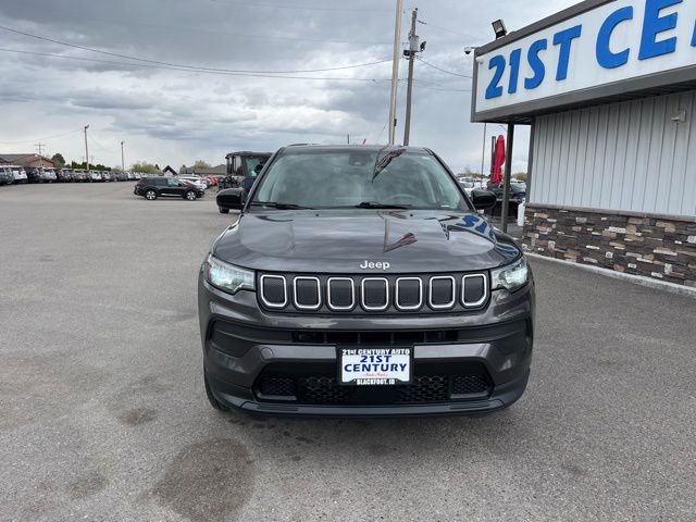 Used 2022 Jeep Compass Sport image 3