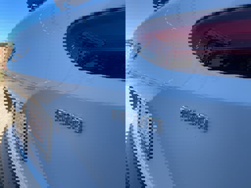 New 2025 Chevrolet Blazer EV LT image 30