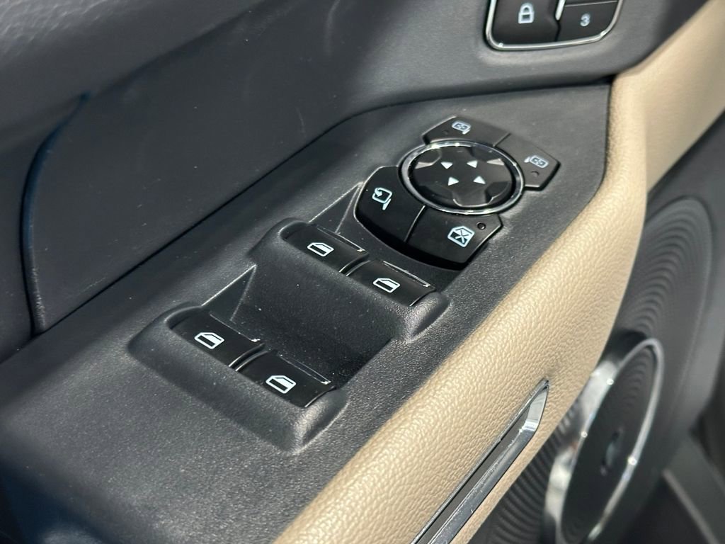 Used 2024 Ford Expedition Limited image 12