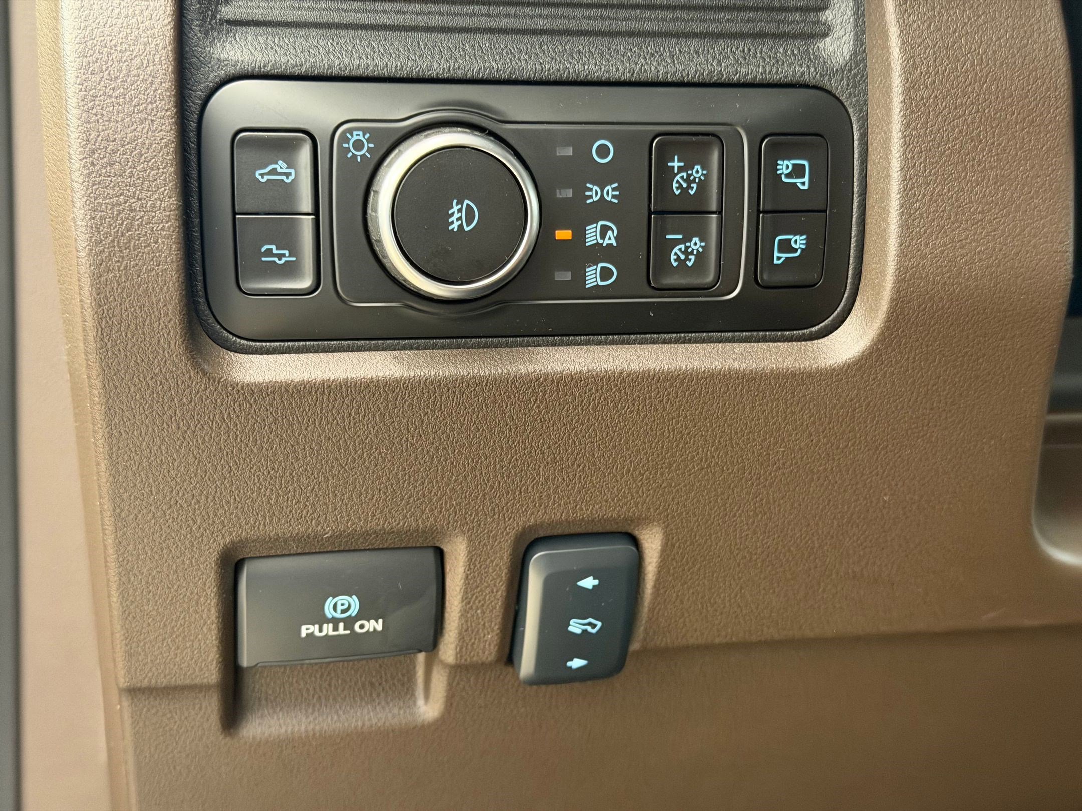 New 2026 Ford F250 King Ranch w/ Chrome Package image 17