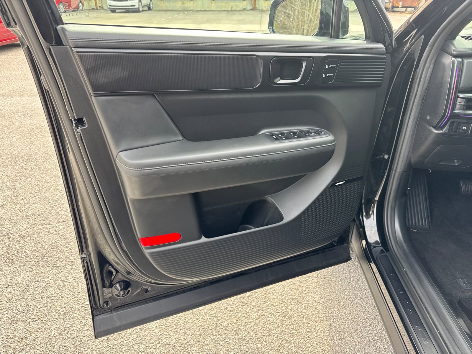 Used 2024 Hyundai Santa Fe Calligraphy image 10