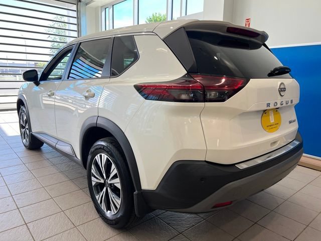 Used 2022 Nissan Rogue SV AWD/4WD image 5