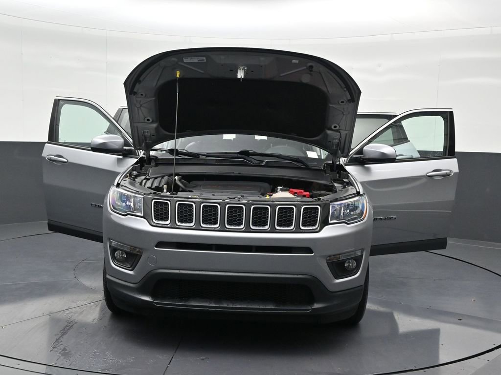 Used 2021 Jeep Compass Latitude image 35