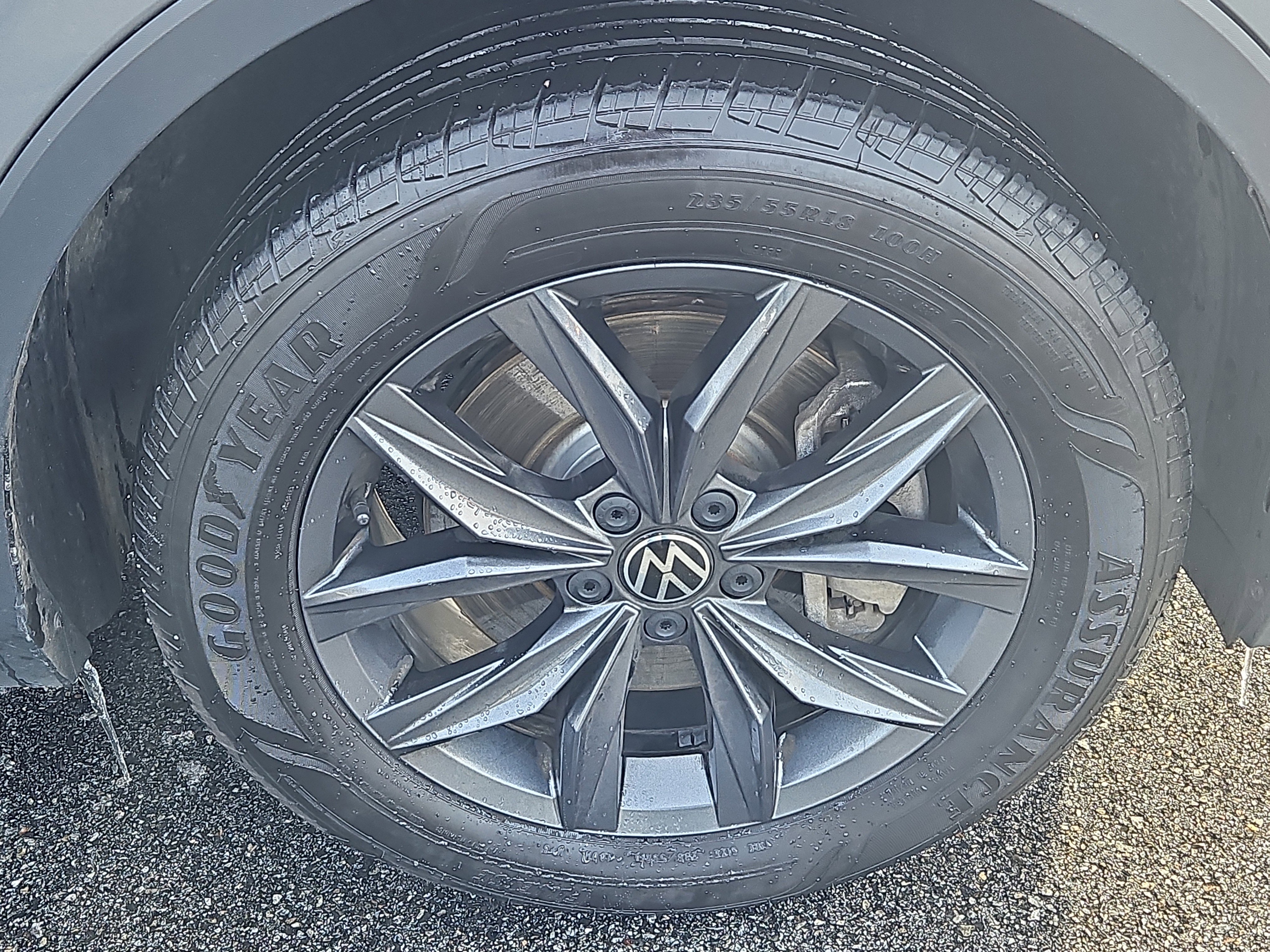 Certified 2023 Volkswagen Tiguan SE w/ Panoramic Sunroof Package image 27