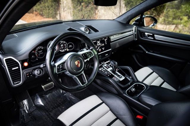 Used 2021 Porsche Cayenne GTS image 23