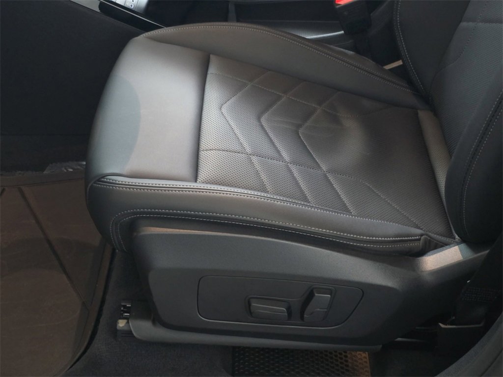 Used 2025 BMW X1 xDrive28i w/ Convenience Package image 30