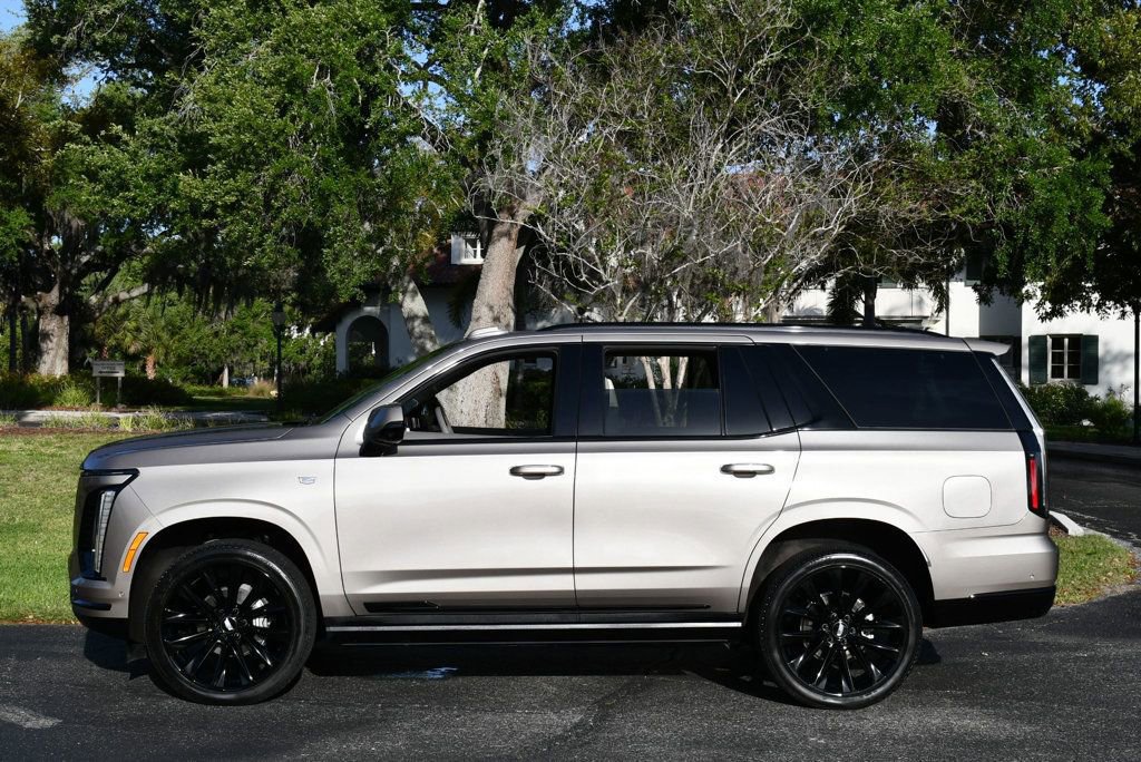 Used 2025 Cadillac Escalade Sport Platinum w/ LPO, ONYX Package image 3