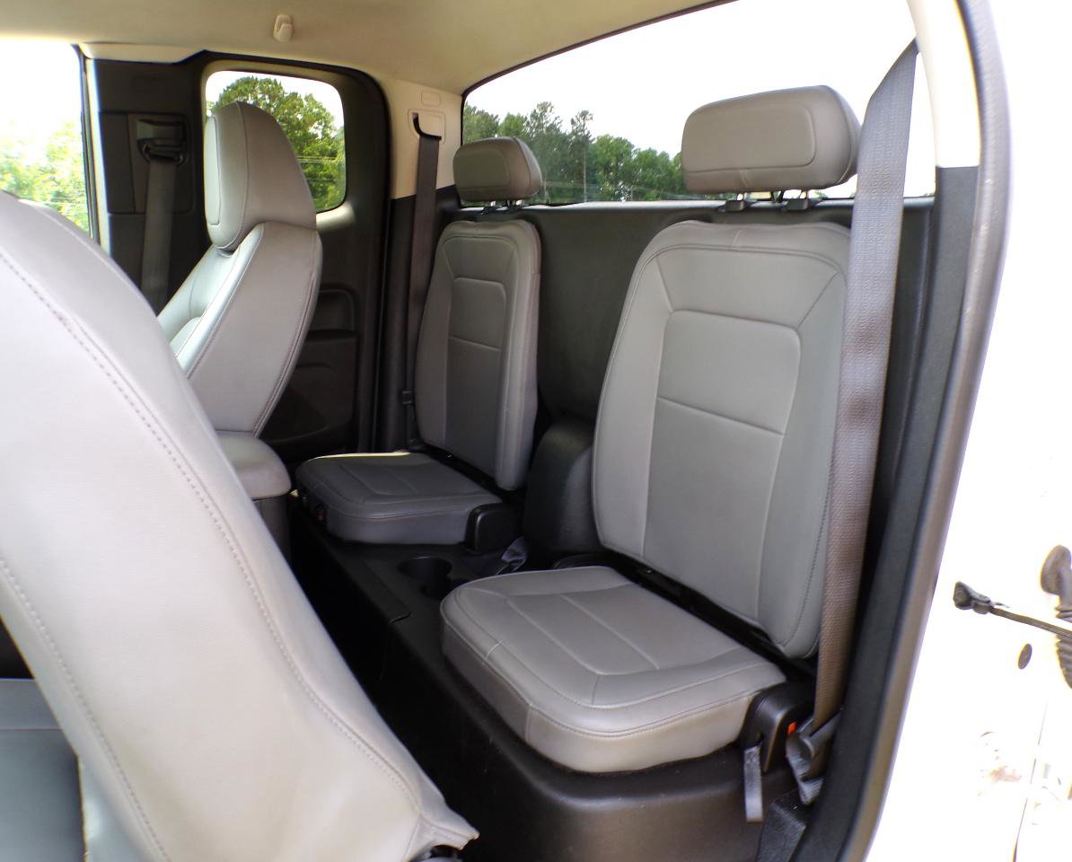Used 2015 Chevrolet Colorado W/T RWD image 31