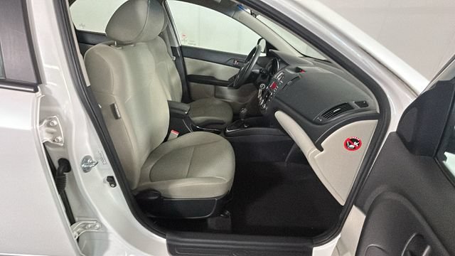 Used 2012 Kia Forte EX FWD image 31
