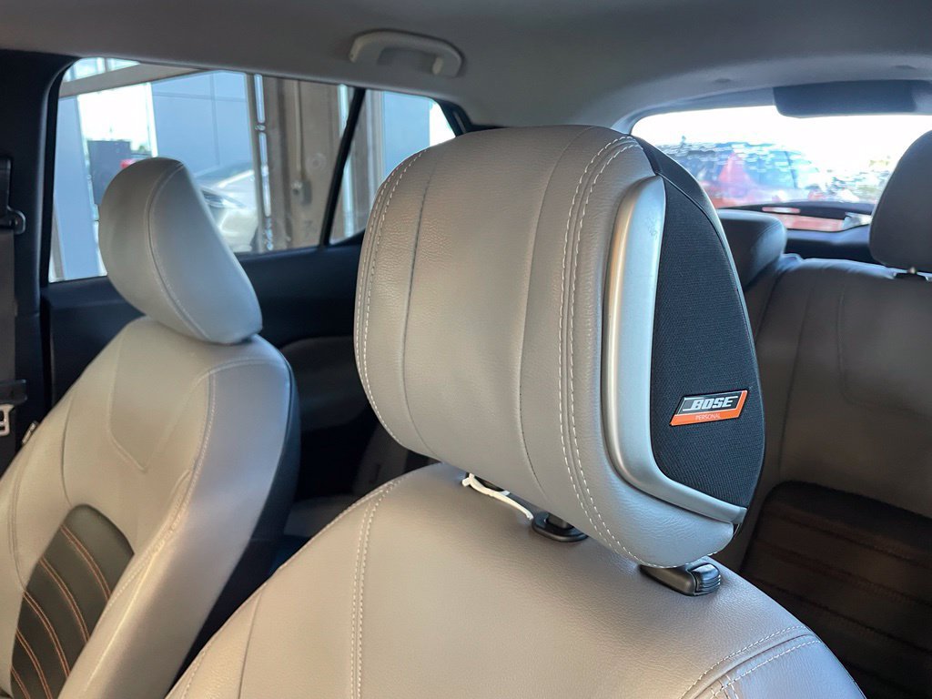 Certified 2021 Nissan Kicks SR w/ SR Premium Package FWD image 11