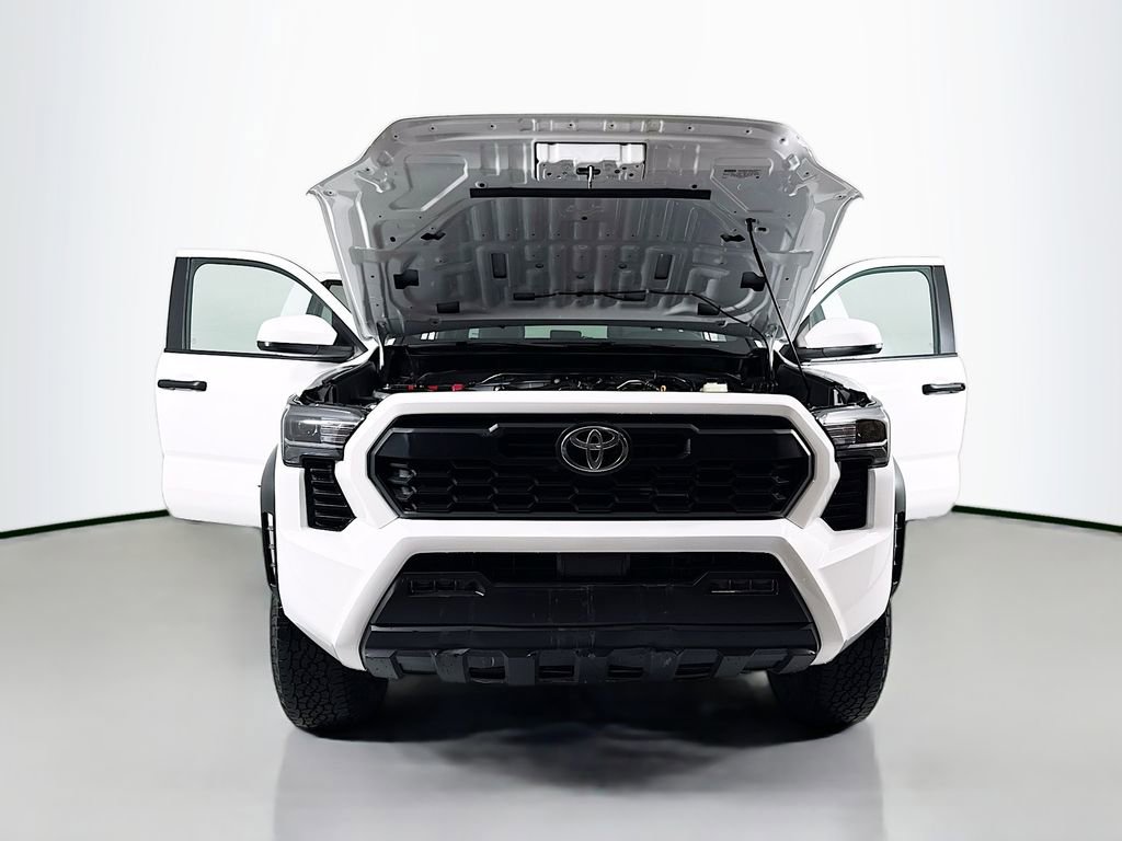 Used 2025 Toyota Tacoma TRD Off-Road image 23