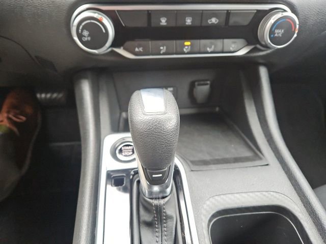 Used 2022 Nissan Sentra SV image 18