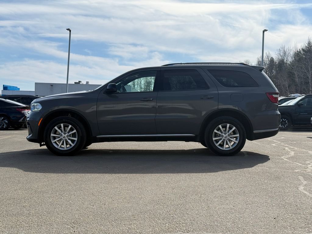 Used 2023 Dodge Durango SXT Launch Edition image 2