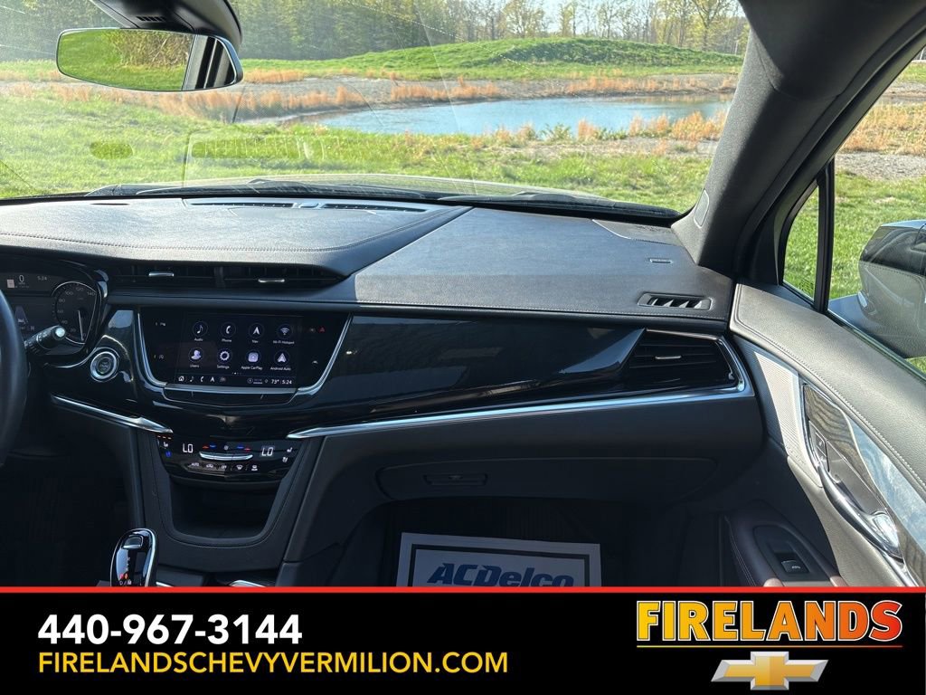 Used 2022 Cadillac XT6 Premium Luxury AWD/4WD image 43
